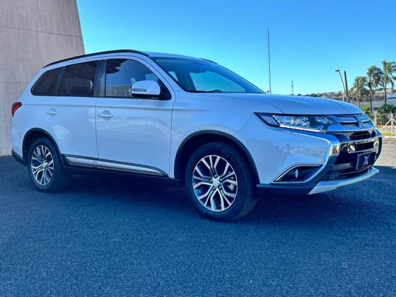 MITSUBISHI OUTLANDER 2.0 16V GASOLINA 4P AUTOMÁTICO
